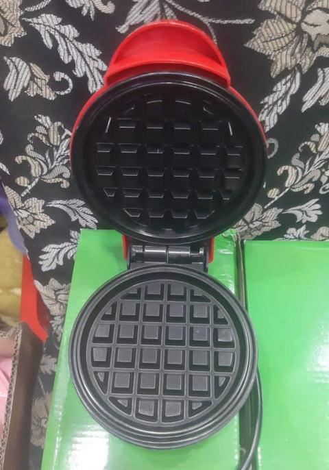 Mini Waffle Maker Breakfast Machine Non Stick Easy Clean (random Color )